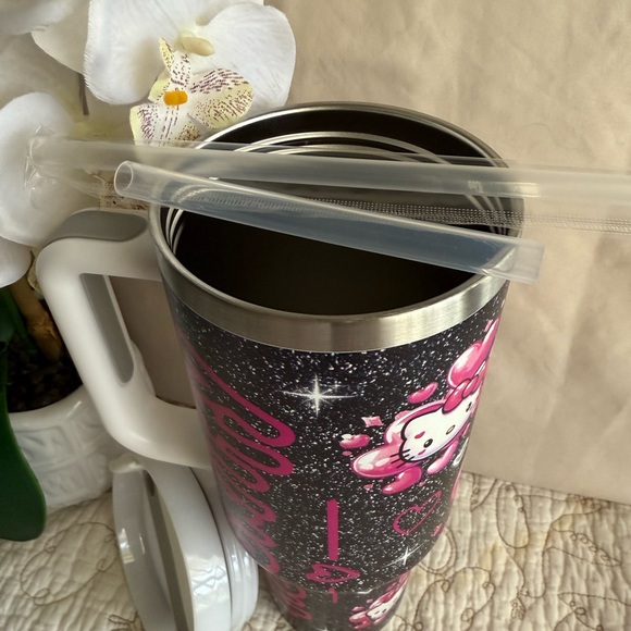 Only 1 LEFT NIB Hello Kitty 40oz Stainless Steel Tumbler with Lid & Straw - Picture 6 of 7